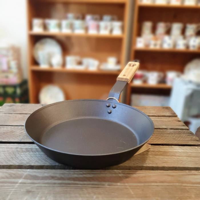 netherton foundry 26cm cast iron frying pan