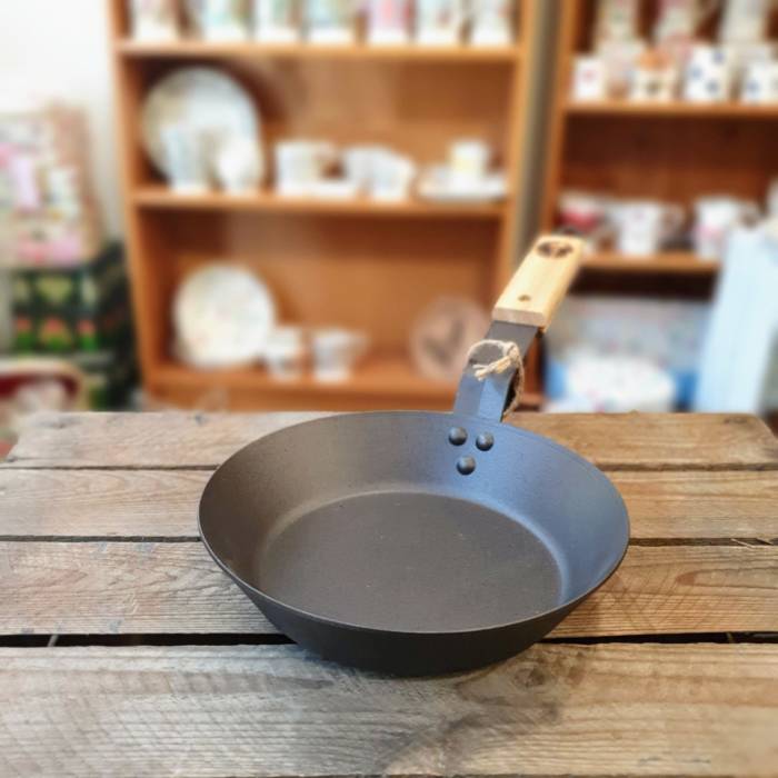 netherton foundry 20cm cast iron frying pan