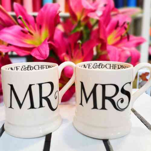 EB mr & mrs mug