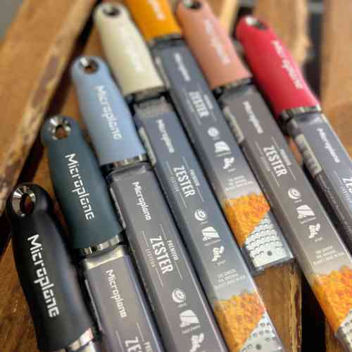 microplane-premium-classic-grater-zester