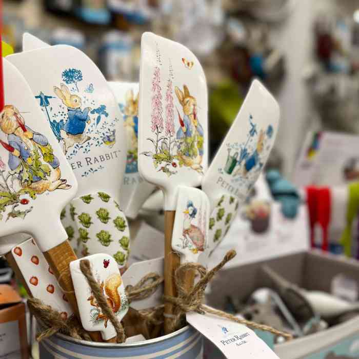 peter-rabbit-spatula-set