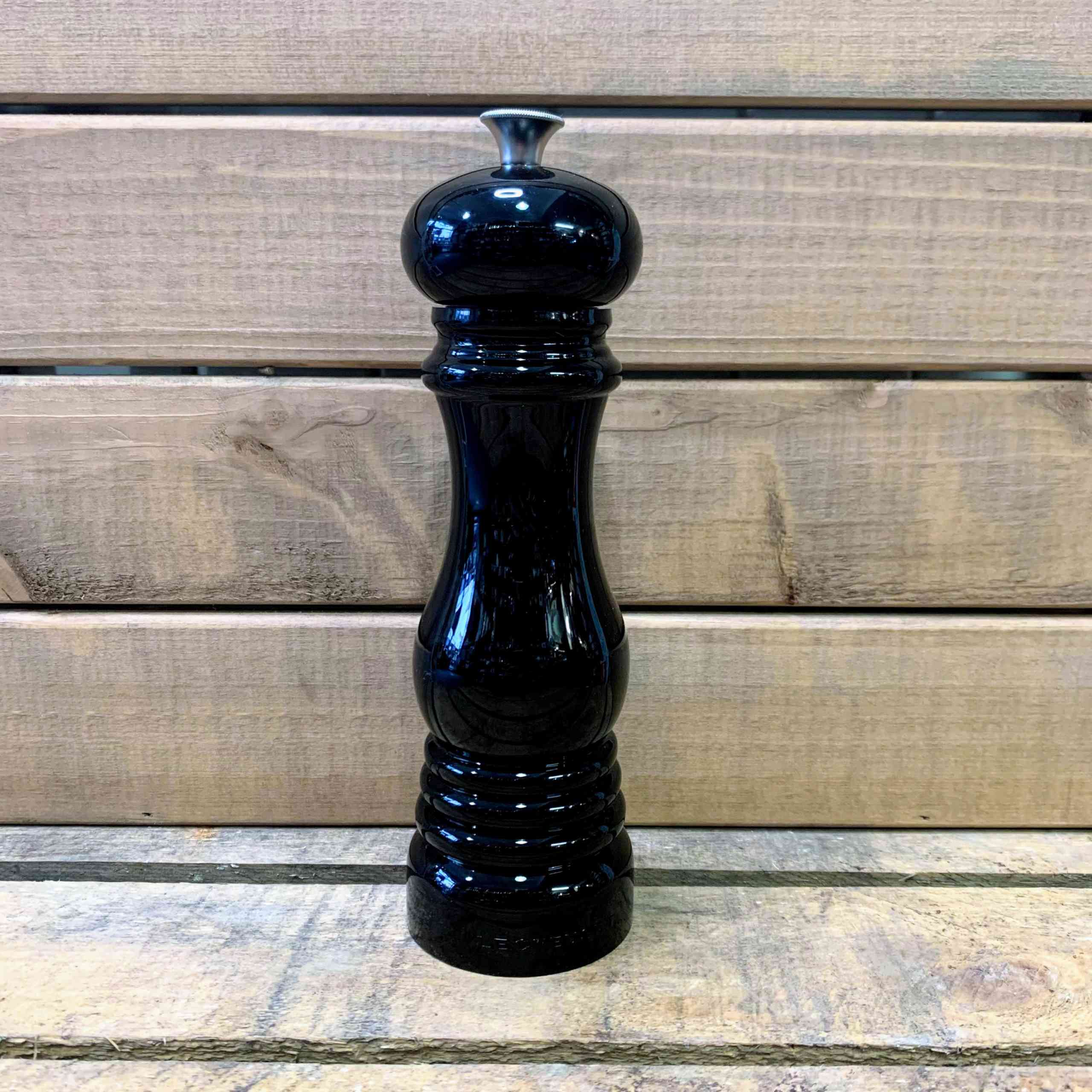 Le Creuset Salt And Pepper Mills Cooking Kneads