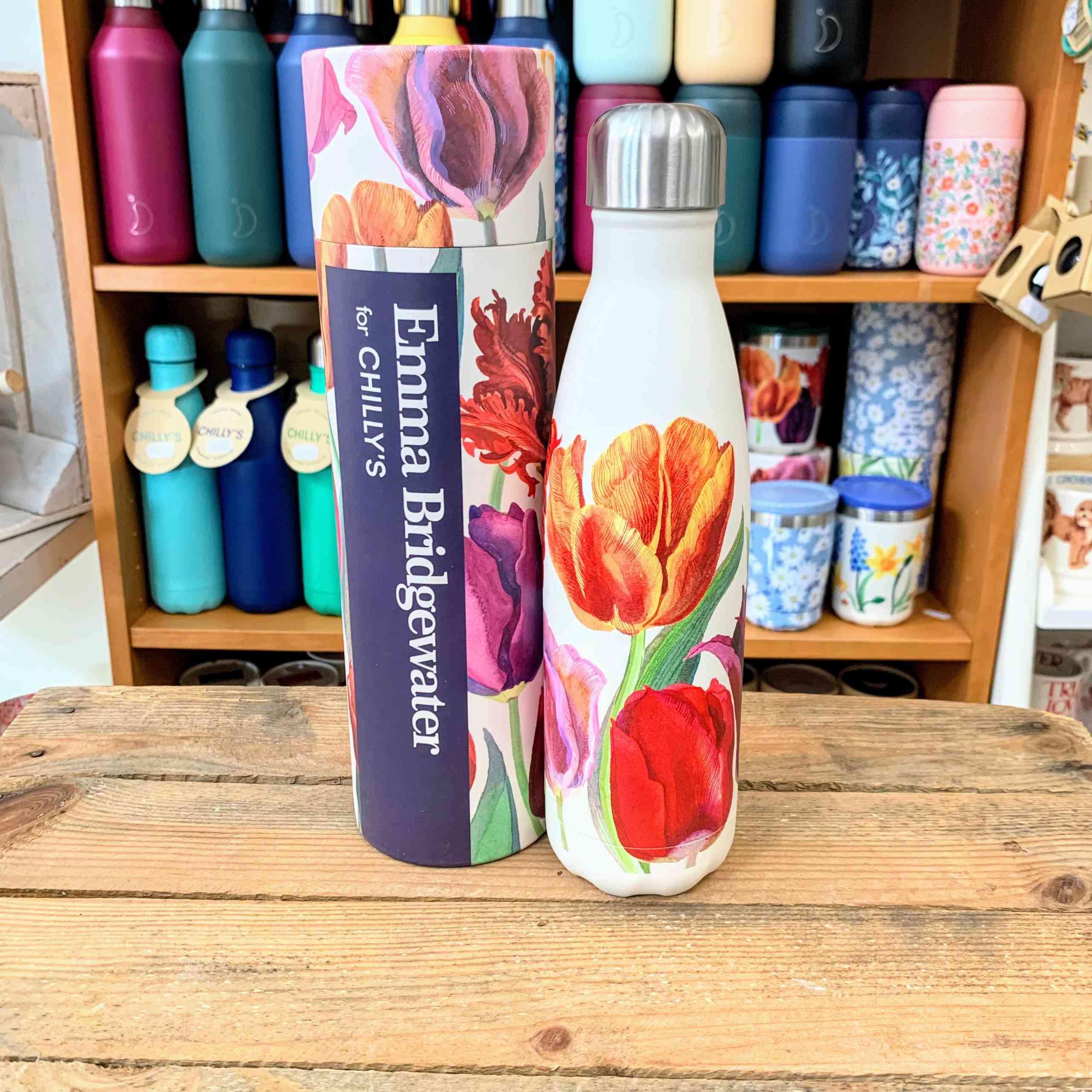 emma-bridgewater-tulips-chillys-500ml-water-bottle