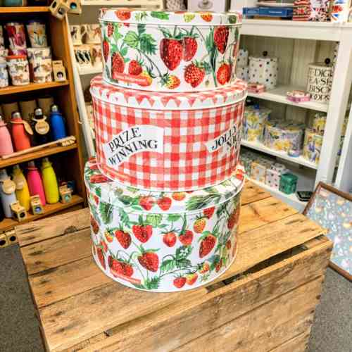 emma-bridgewater-strawberries-round-cake-storage-tin