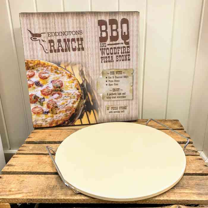 eddingtons-ranch-bbq-and-wood-fire-13-inch-33-cm-round-pizza-stone-with-stand