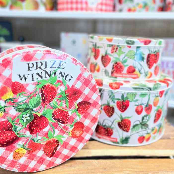 Emma Bridgewater Strawberries Round Cake Storage Tin - sold separately - Image 3
