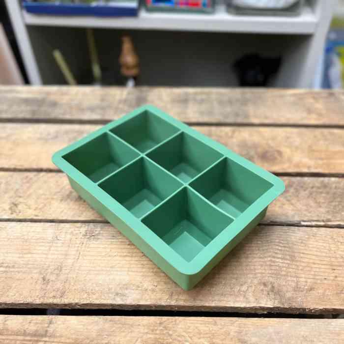 super-6-cube-jumbo-ice-tray