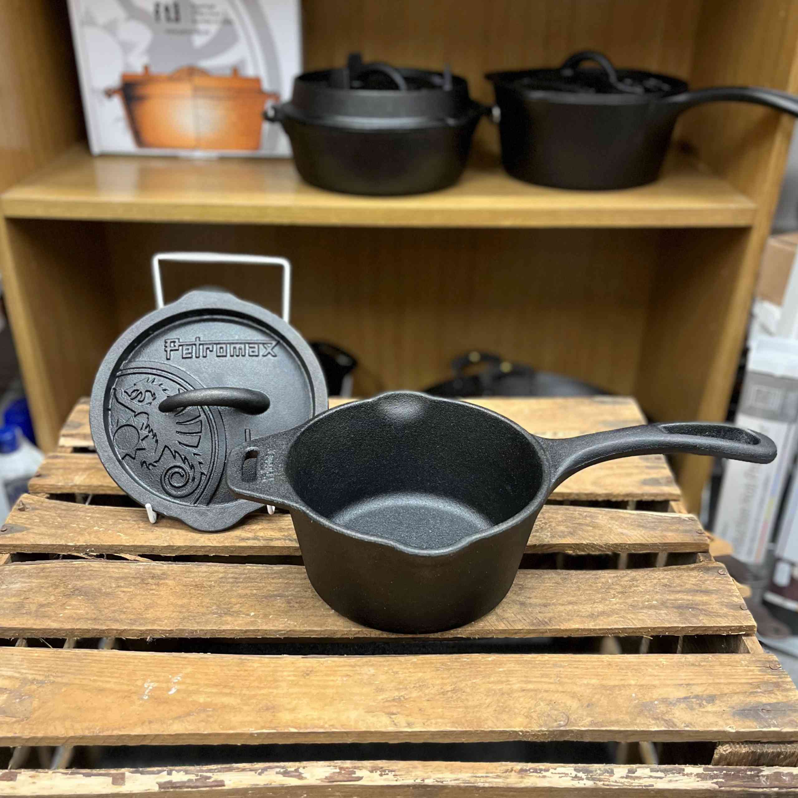 Cast on sale iron saucepan