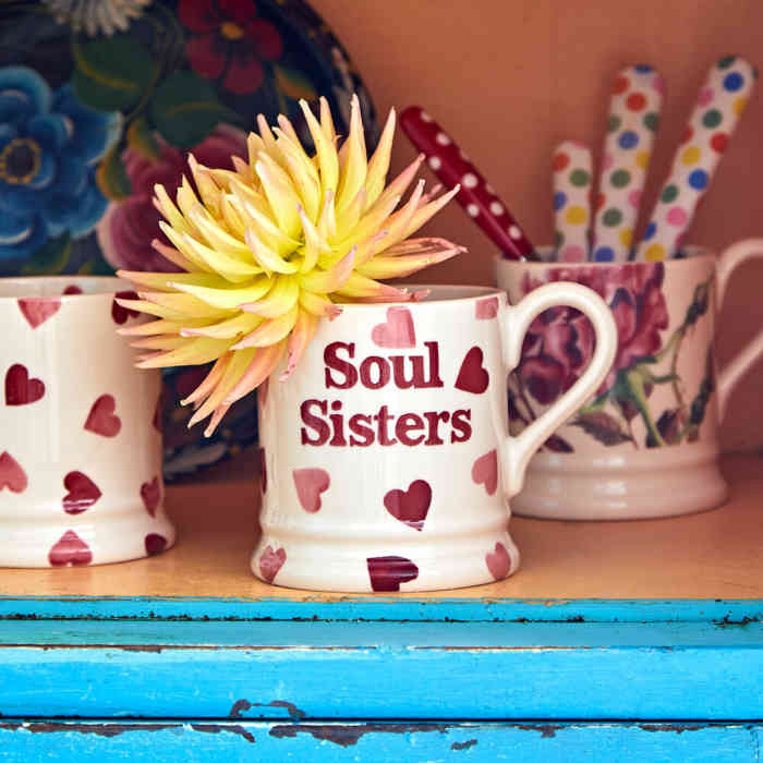 emma-bridgewater-pink-hearts-soul-sisters-half-pint-mug