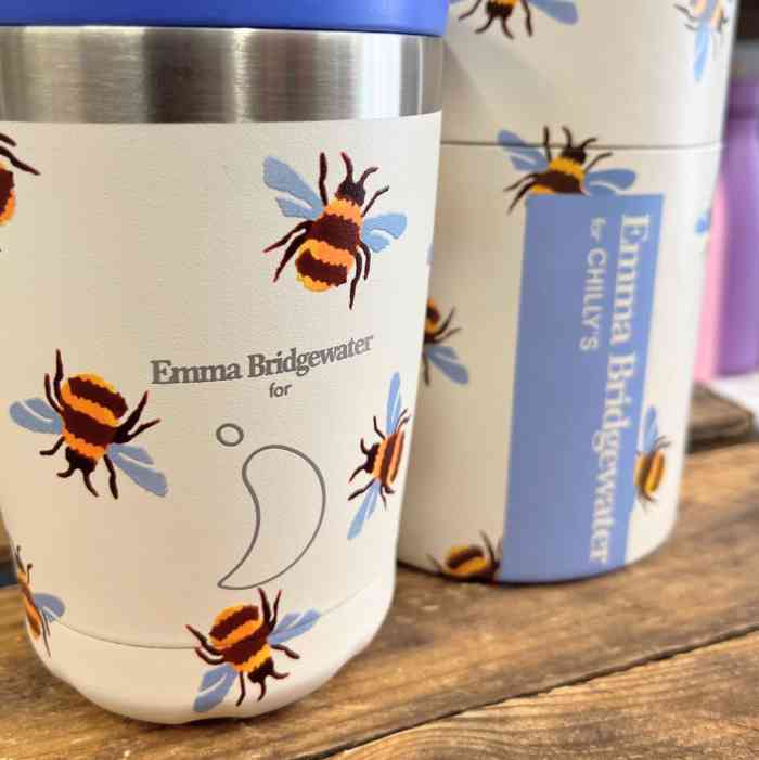 emma-bridgewater-bumblebee-blue-wing-chillys-reusable-cup