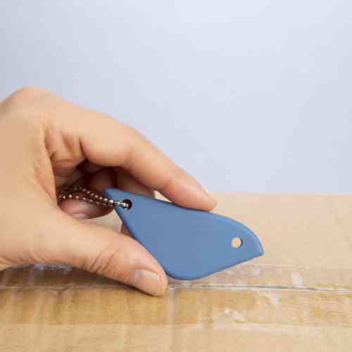 kikkerland-birdy-box-safety-cutter