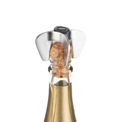 dalton-turner-champagne-and-prosecco-opener