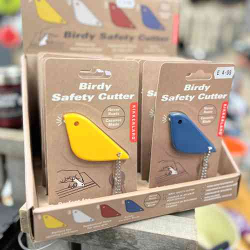 kikkerland-birdy-box-safety-cutter