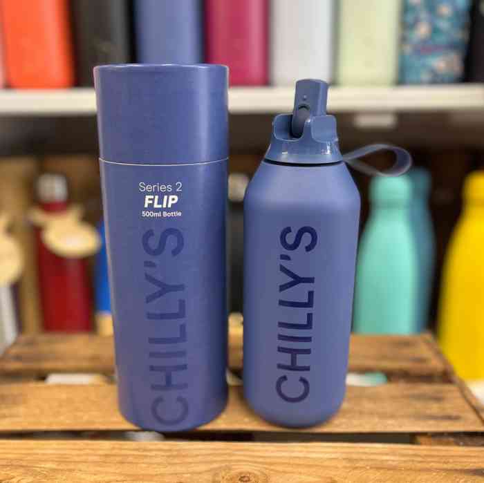 chillys-series-2-500ml-flip-bottle-whale-blue