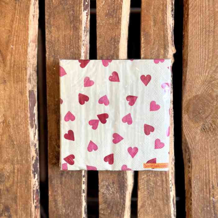 emma-bridgewater-pink-hearts-lunch-napkins