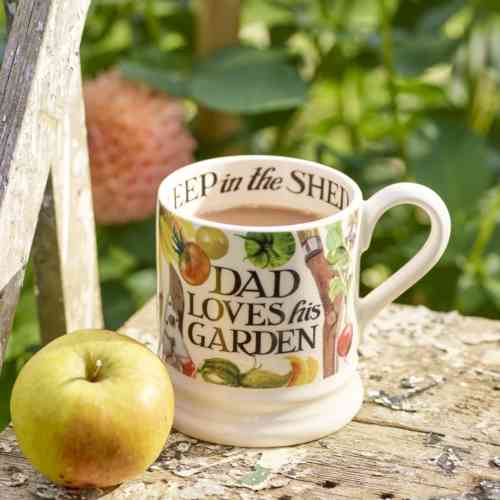 emma-bridgewater-dad-loves-his-garden-half-pint-mug
