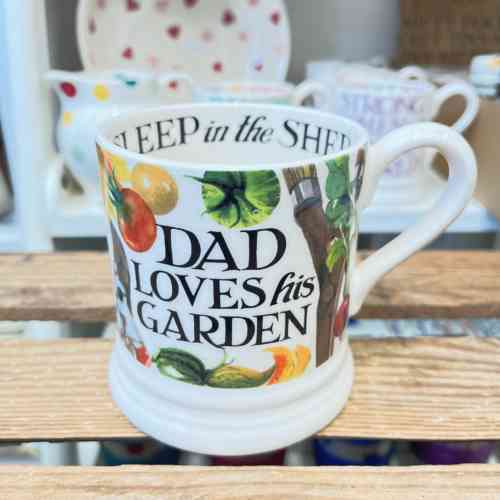 emma-bridgewater-dad-loves-his-garden-half-pint-mug