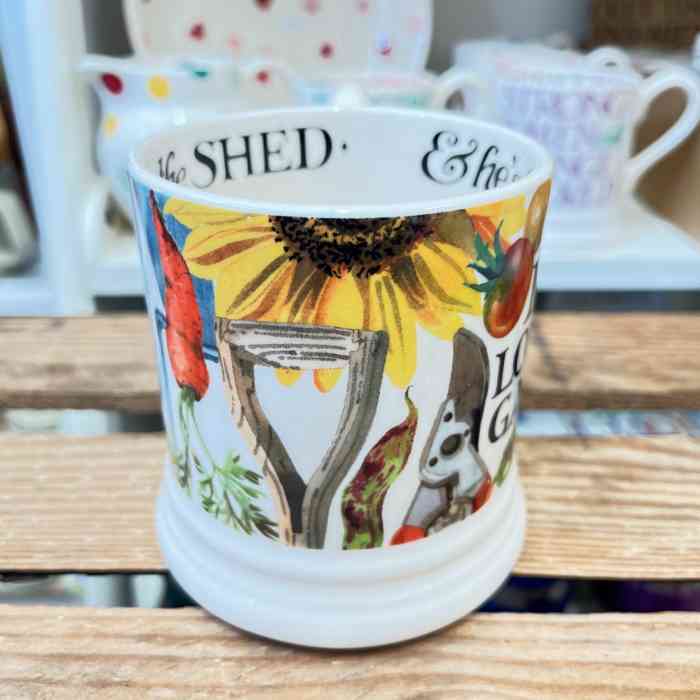 emma-bridgewater-dad-loves-his-garden-half-pint-mug