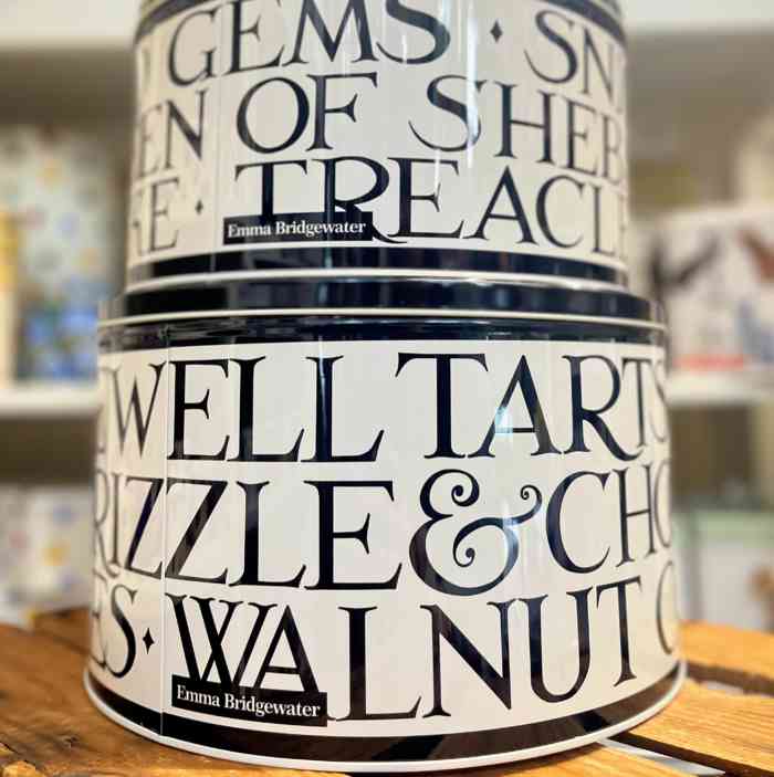emma-bridgewater-black-toast-round-cake-storage-tins-3-sizes