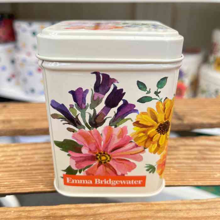 emma-bridgewater-garden-flowers-small-tin-caddy