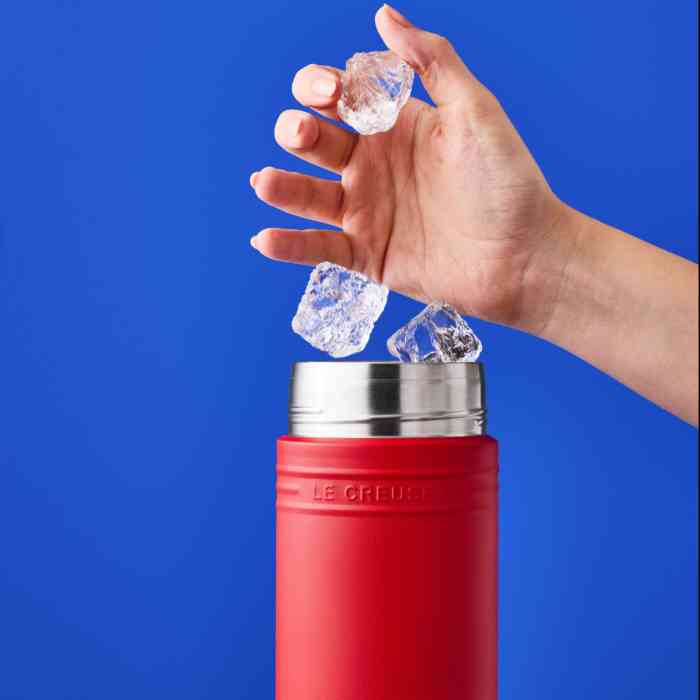le-creuset-on-the-go-500ml-bottles