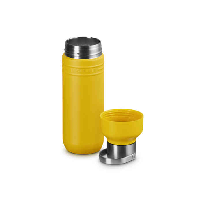 le-creuset-on-the-go-500ml-bottle-cerise