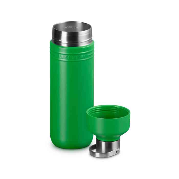 le-creuset-on-the-go-insulated-water-bottle-1l