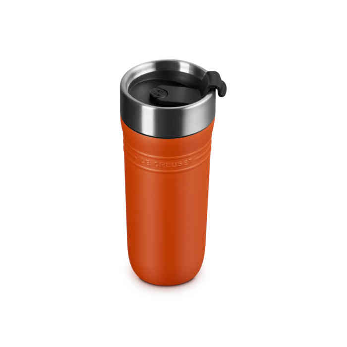 le-creuset-on-the-go-travel-mug-volcanic