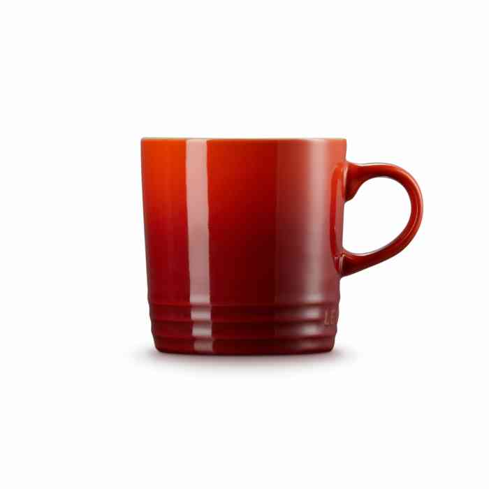 le-creuset-stoneware-mug-350ml-cerise