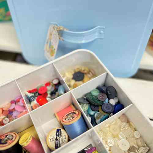 peter-rabbit-original-12-divider-tea-caddy