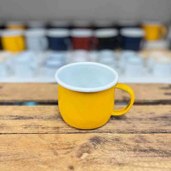 coloured-enamel-mug-4-colours-yellow