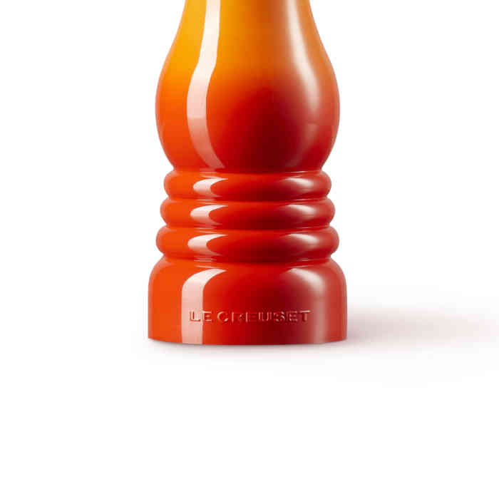 le-creuset-pepper-mill-21cm-volcanic