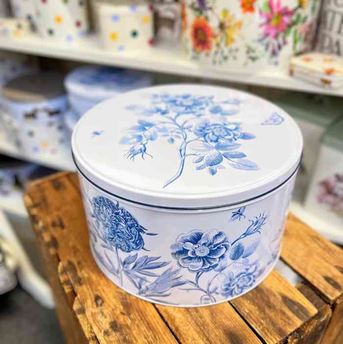 sanderson-etchings-roses-round-cake-storage-tins-3-sizes