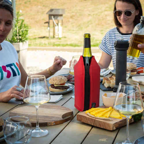 peugeot-frizz-expandable-wine-champagne-cooler-2-colours