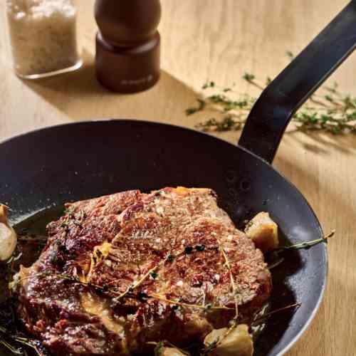 debuyer-blue-carbon-frying-pan-2-sizes