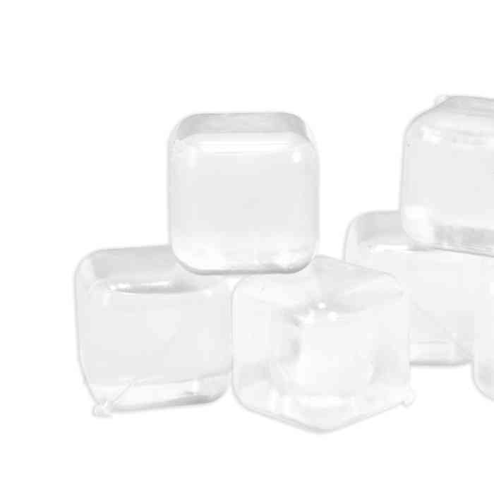 kikkerland-resuable-ice-cubes-pack-of-30-clear
