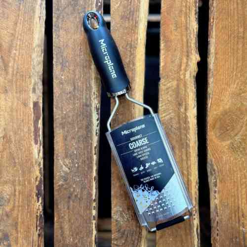 microplane-gourmet-coarse-grater