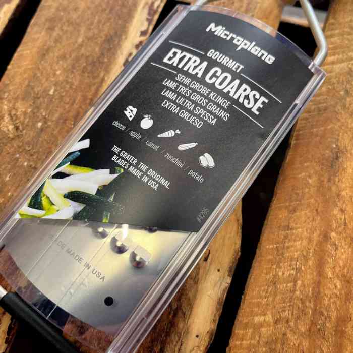 microplane-gourmet-extra-coarse-grater