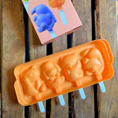 zoku-cats-dogs-ice-lolly-tray-set-of-4-moulds