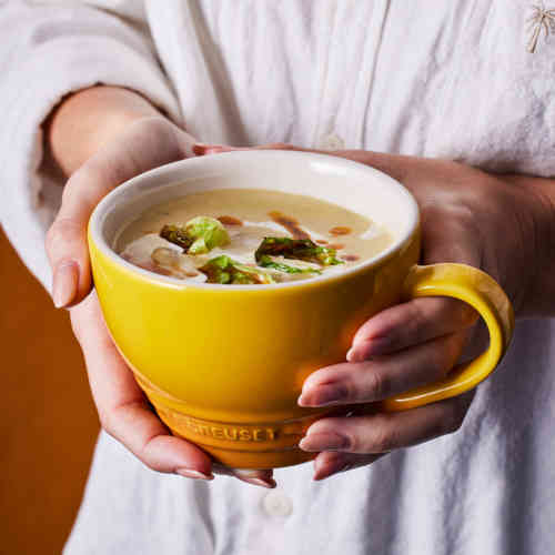 le-creuset-stoneware-grand-mug-nectar