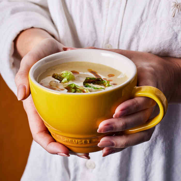 le-creuset-stoneware-grand-mug-nectar