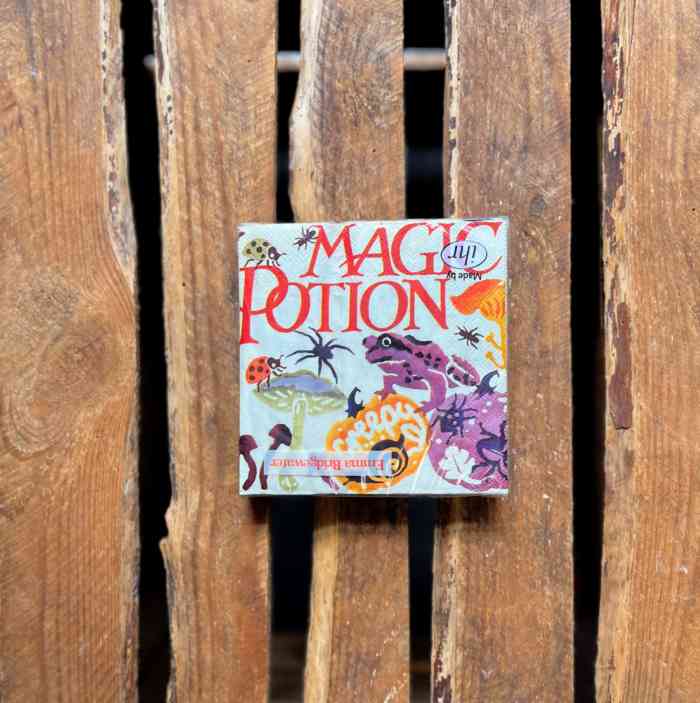 emma-bridgewater-halloween-spooky-spells-cocktail-napkins