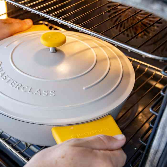 masterclass-casserole-silicone-handle-cover-3pc-set