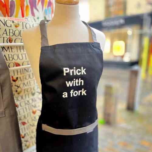 prick-with-a-fork-cotton-slogan-apron