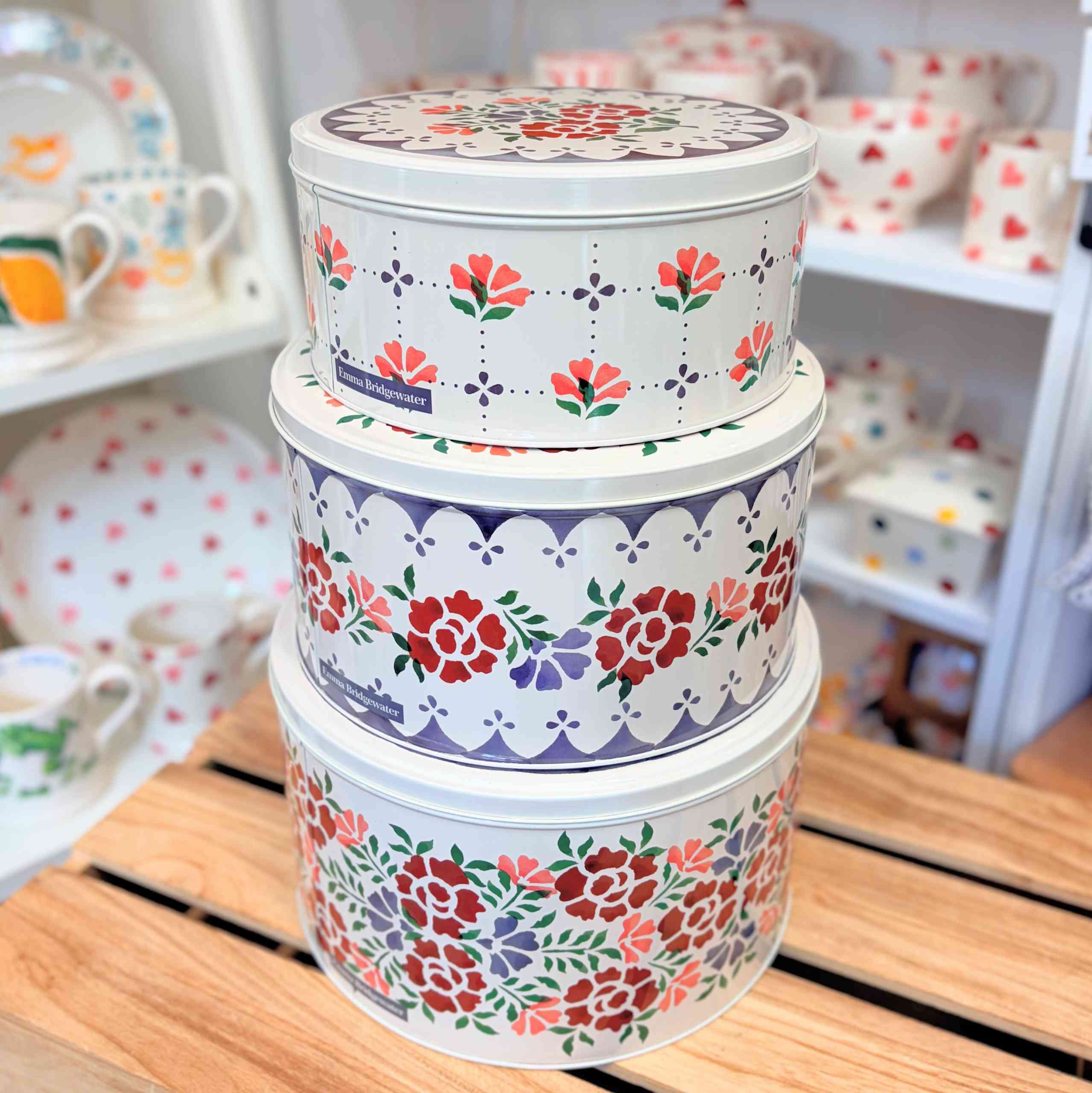 emma-bridgewater-antique-roses-round-cake-storage-tins