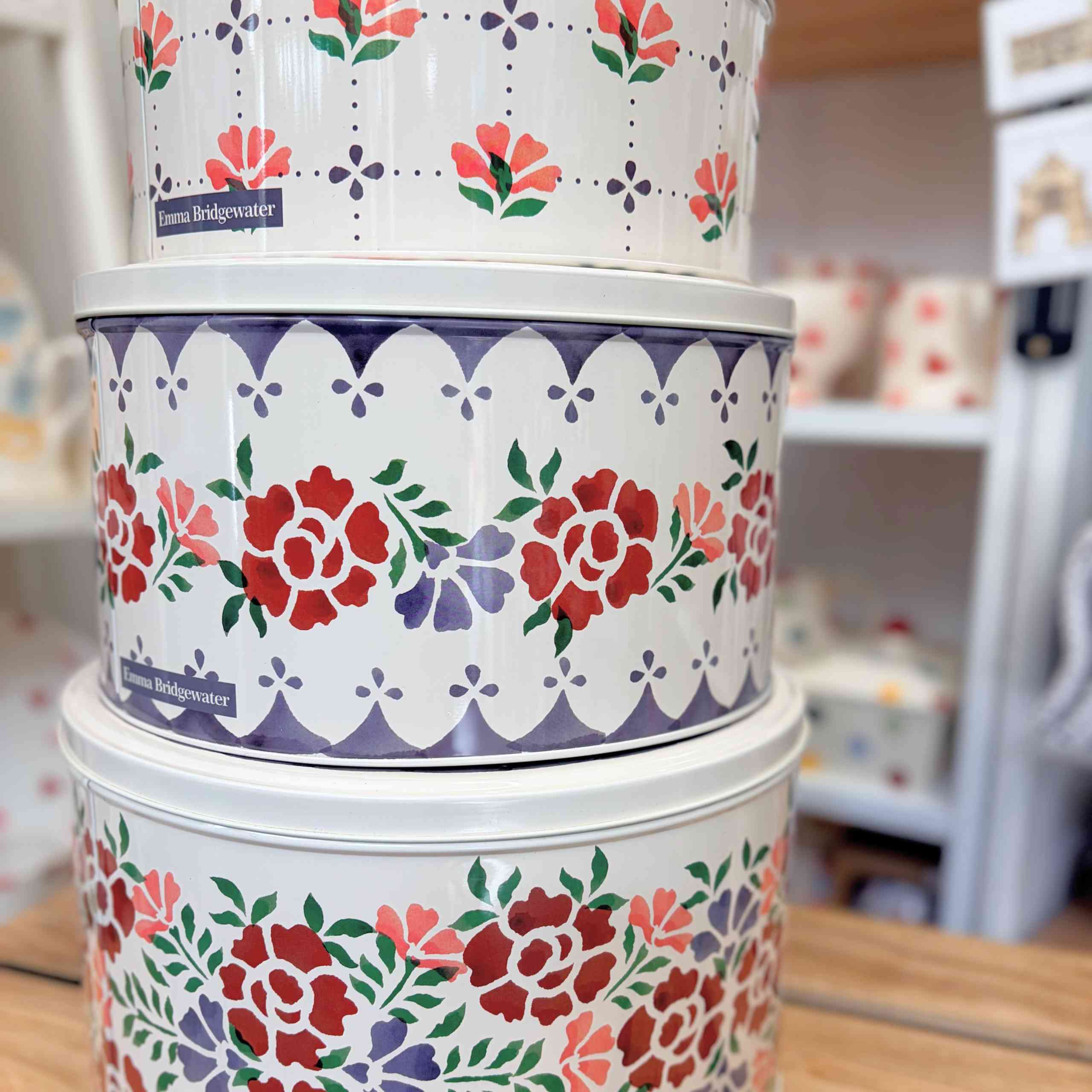 emma-bridgewater-antique-roses-round-cake-storage-tins