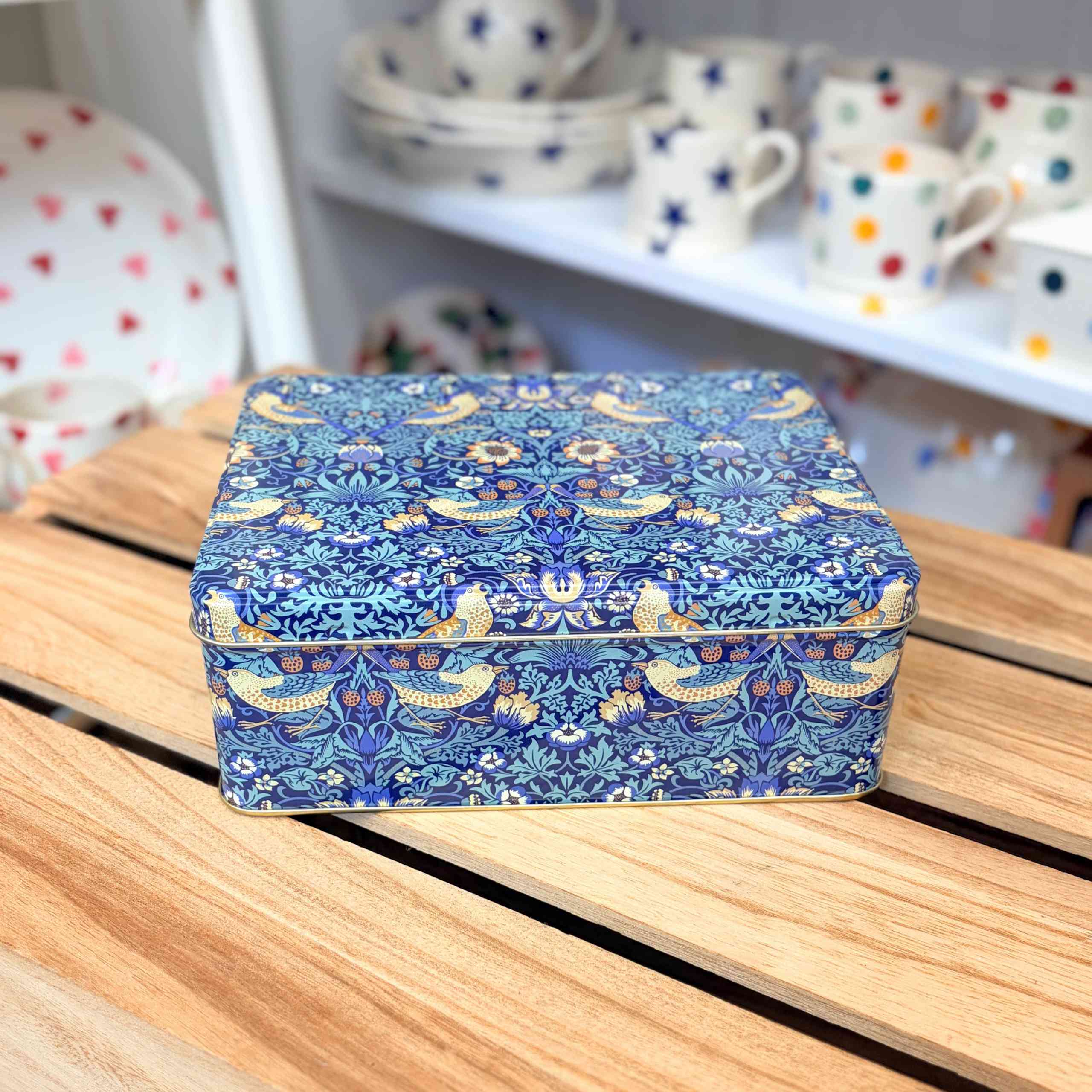william-morris-strawberry-thief-deep-rectangular-tin