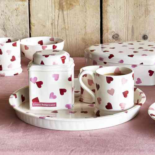 emma-bridgewater-pink-hearts-round-tin-serving-tray