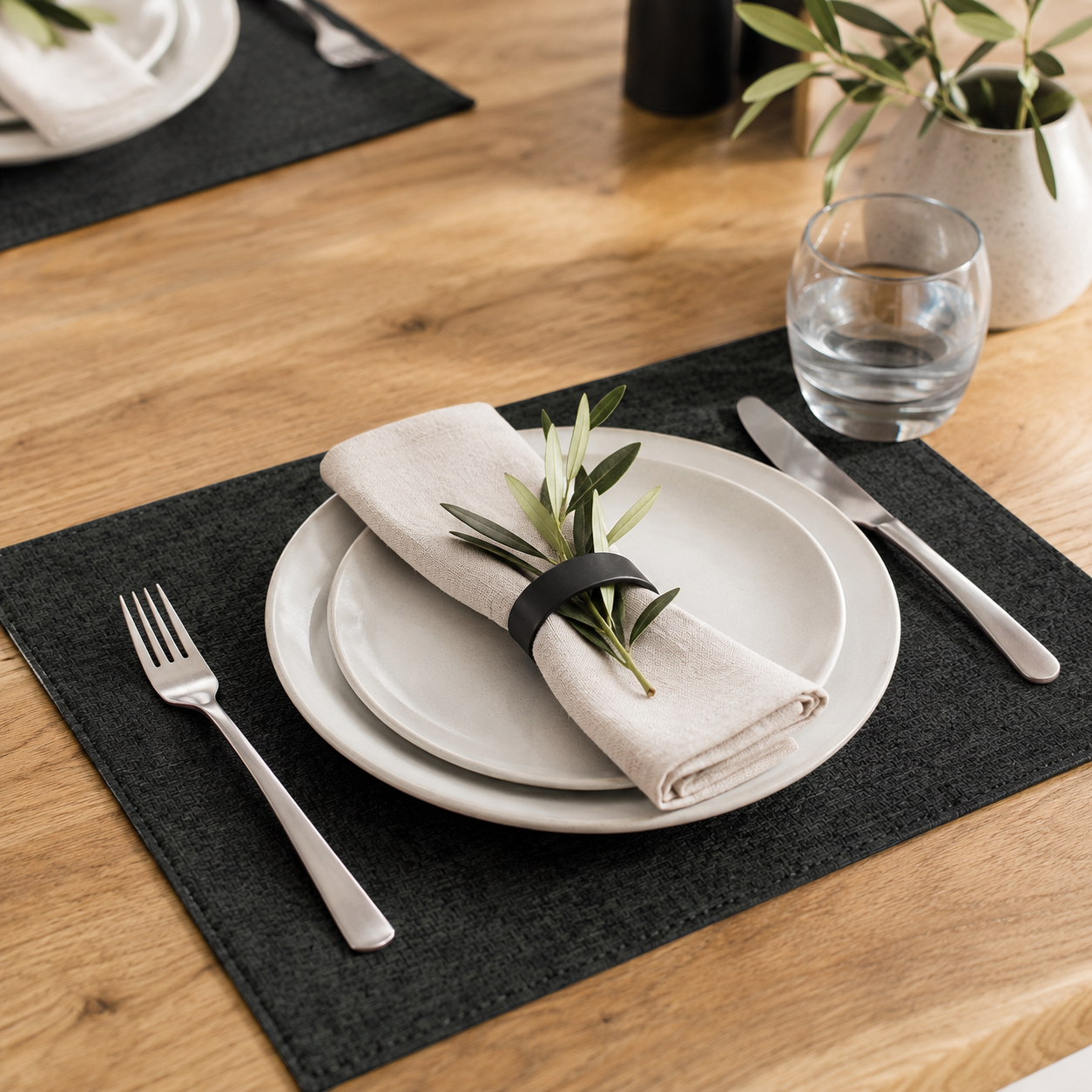 iStyle Textured Faux Leather Placemats Set of 4 – 2 Colours