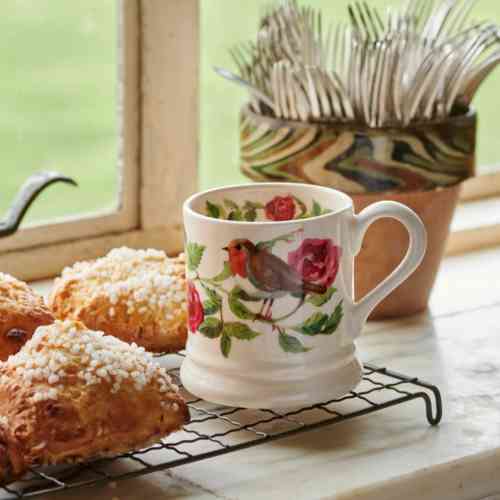 emma-bridgewater-old-rose-half-pint-mug-lifestyle